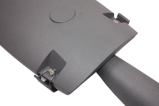 IP66 ADC12 IK08 ไฟตกแต่งกลางแจ้งพร้อมเซนเซอร์ระบบควบคุมอัจฉริยะโคมไฟถนน
