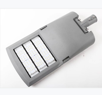 สองโมดูลเลนส์ 150W ไฟถนน LED กลางแจ้งกันน้ำ IP66 วงเล็บปรับได้