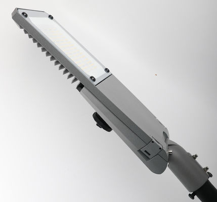 มุมรังสี 120 องศา LED โฮสติก ไลท์ในสีเทาเข้ม 50 ปี อายุการใช้งาน ทนทานสูง