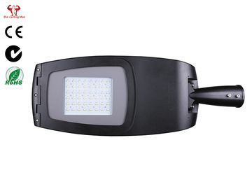 ที่อยู่อาศัยไฟถนน LED 50 / 60Hz 50000h อายุการใช้งาน LED IP66 IK08 ZHSL-13-150